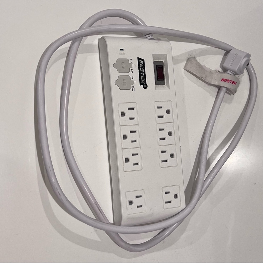Bestek 8 Outlet Power Strip Surge Protector Extension Cord